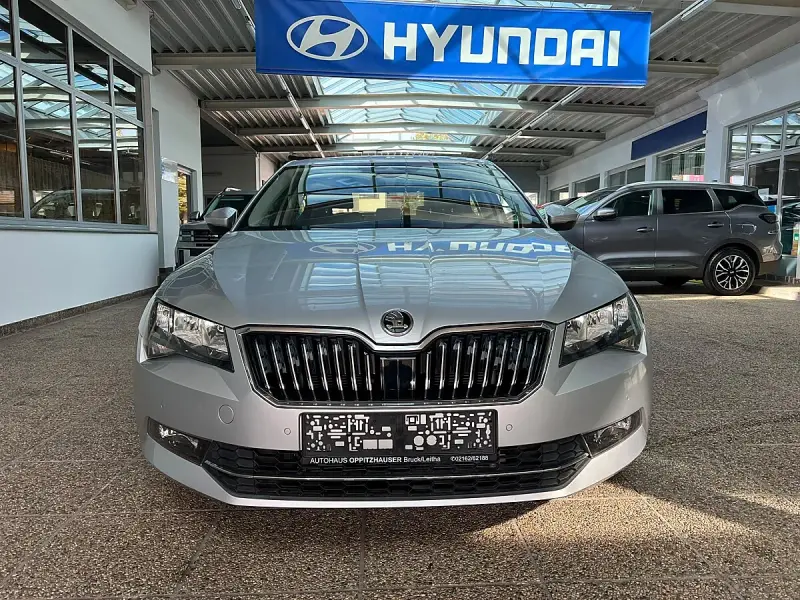 Skoda Superb 1,5 TSI ACT Ambition, Foto 2