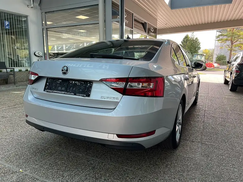 Skoda Superb 1,5 TSI ACT Ambition, Foto 4