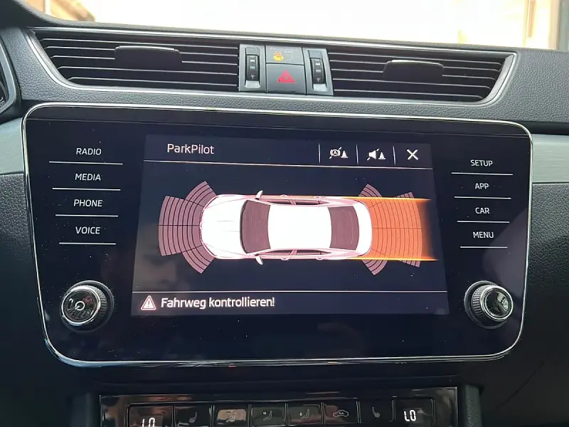 Skoda Superb 1,5 TSI ACT Ambition, Foto 10