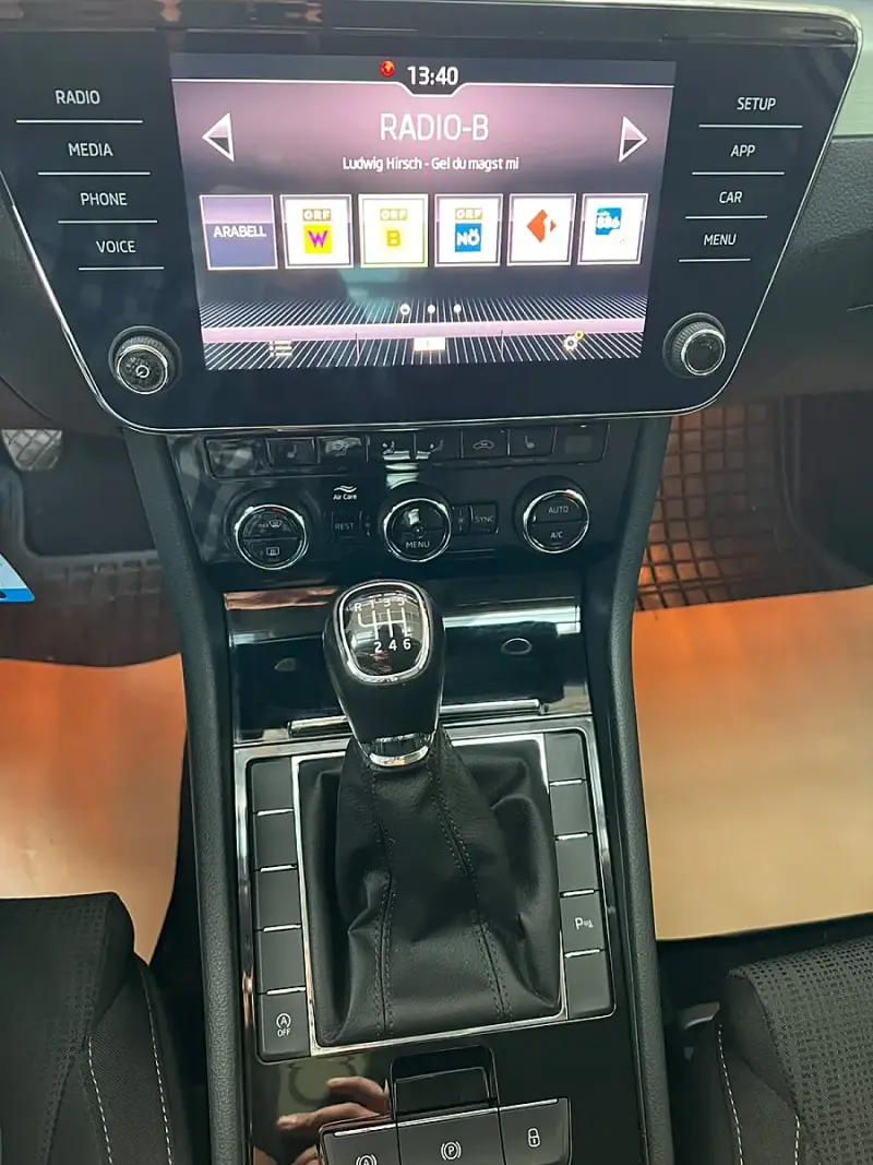 Skoda Superb 1,5 TSI ACT Ambition, Foto 13