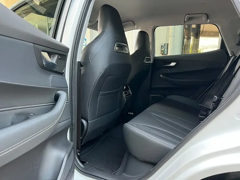 Chery Tiggo 4 HEV Unique, Foto 9