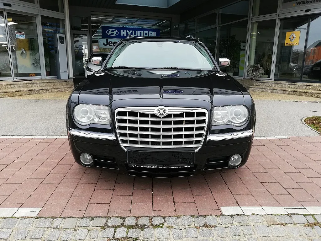 Chrysler 300 C 3,0 V6 CRD Aut., Foto 4
