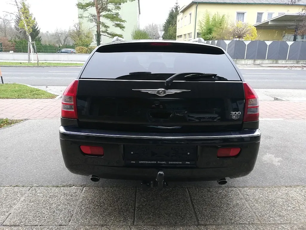 Chrysler 300 C 3,0 V6 CRD Aut., Foto 5