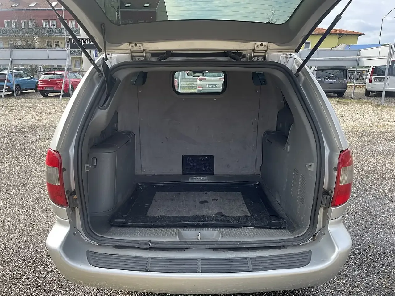 Chrysler Grand Voyager 2,8 CRD Limited, Foto 6