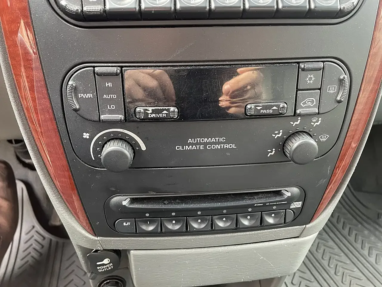 Chrysler Grand Voyager 2,8 CRD Limited, Foto 10