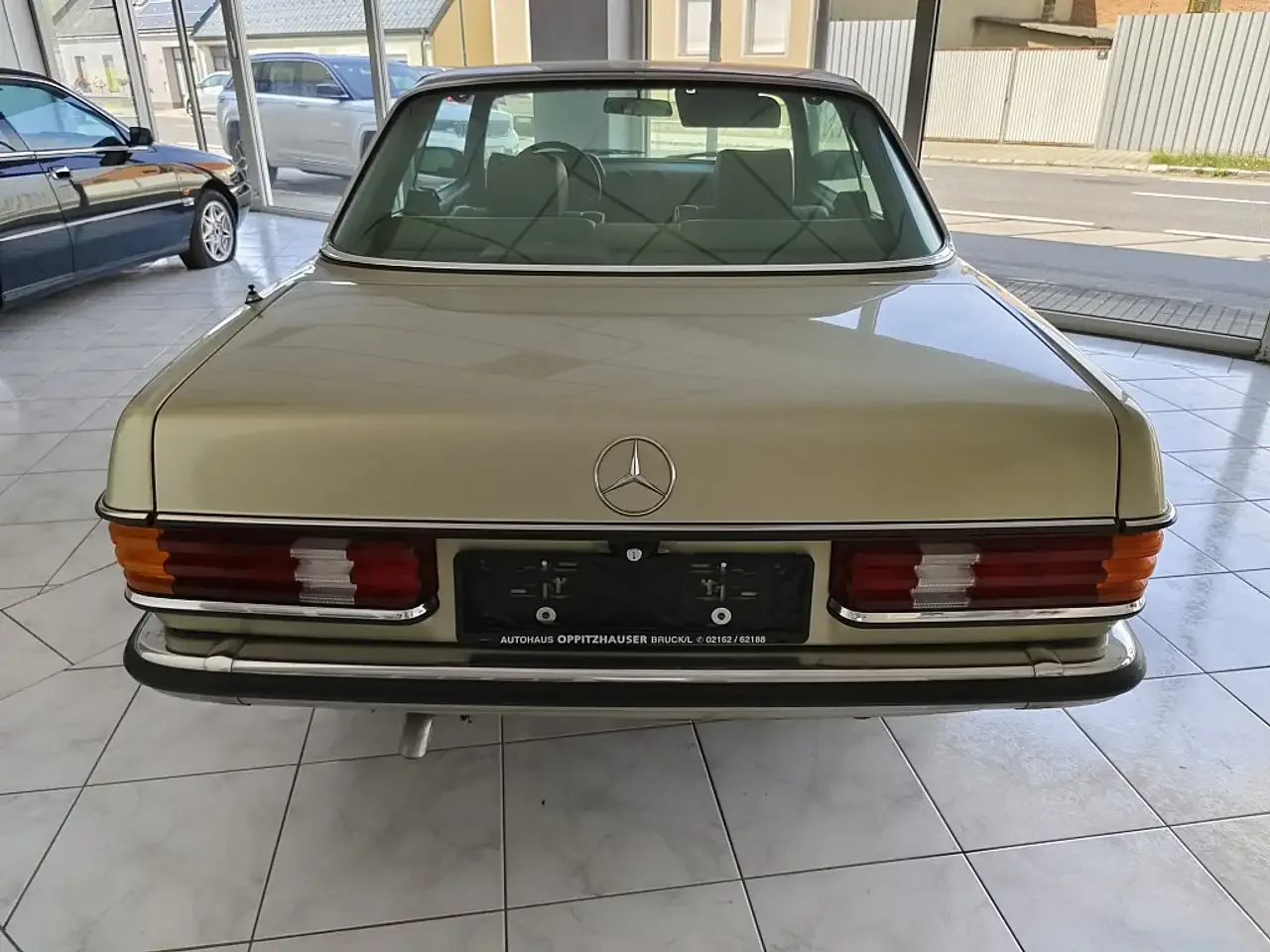Mercedes-Benz 230 CE - 123243, Foto 3